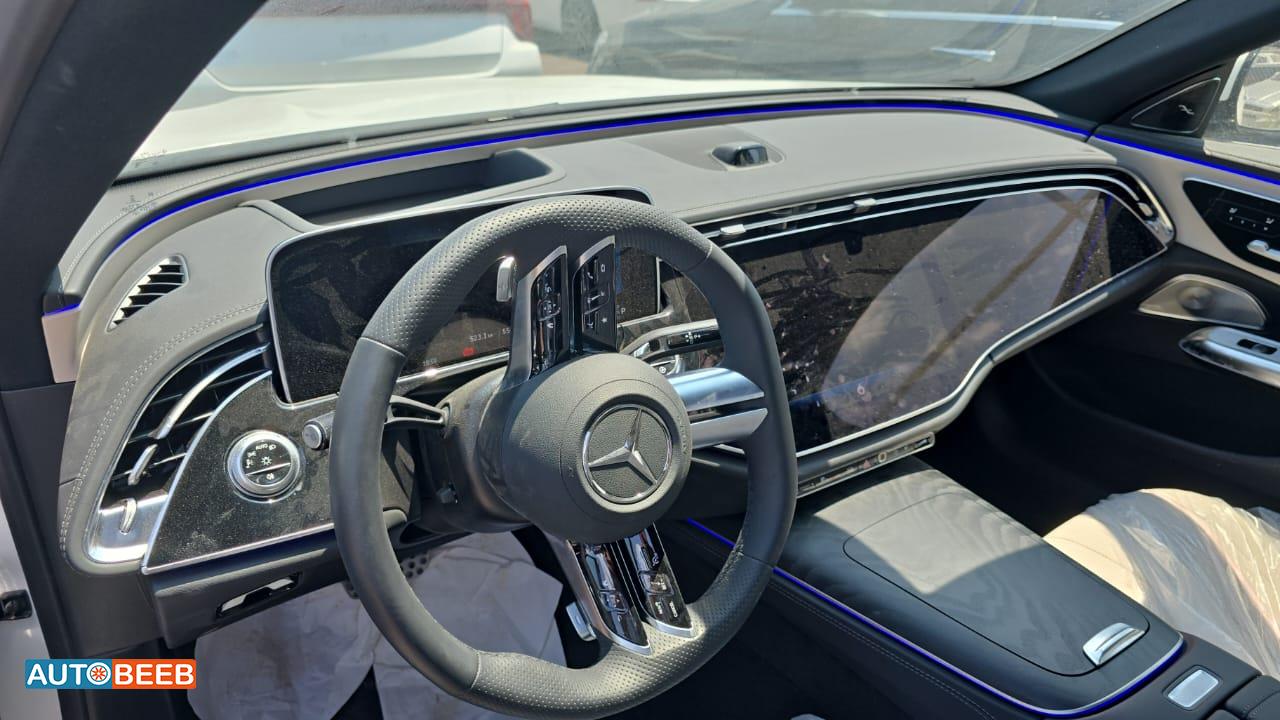 Mercedes Benz E300 2026